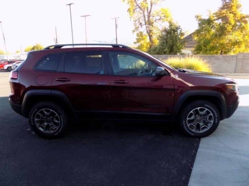 2021 Jeep Cherokee — rear three-quarter view
