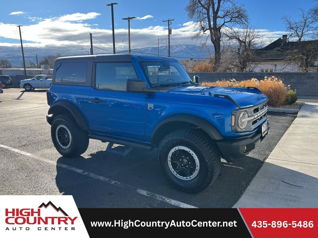 2022 Ford Bronco Base in Blue — front three-quarter view